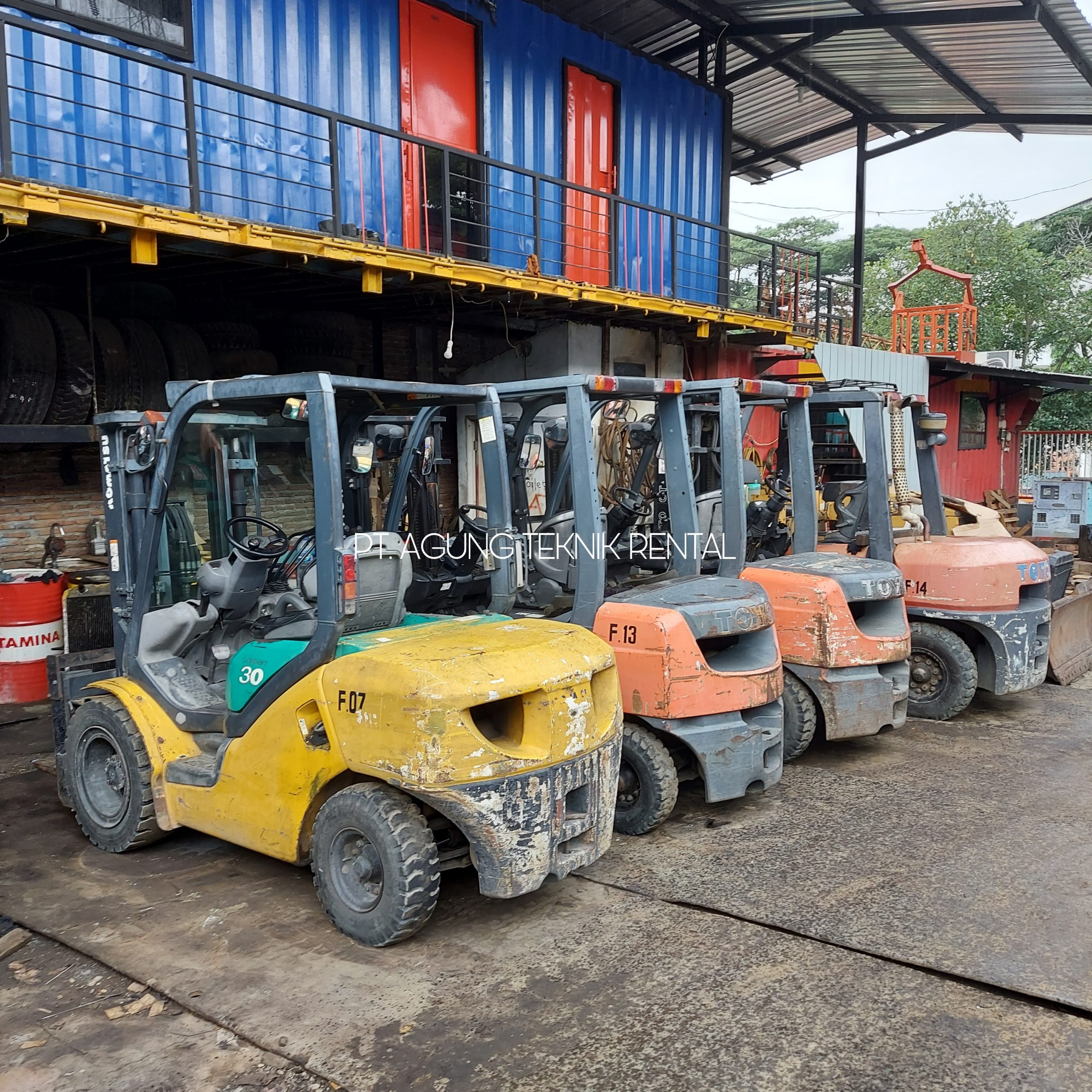 75_rentalforkliftjogja