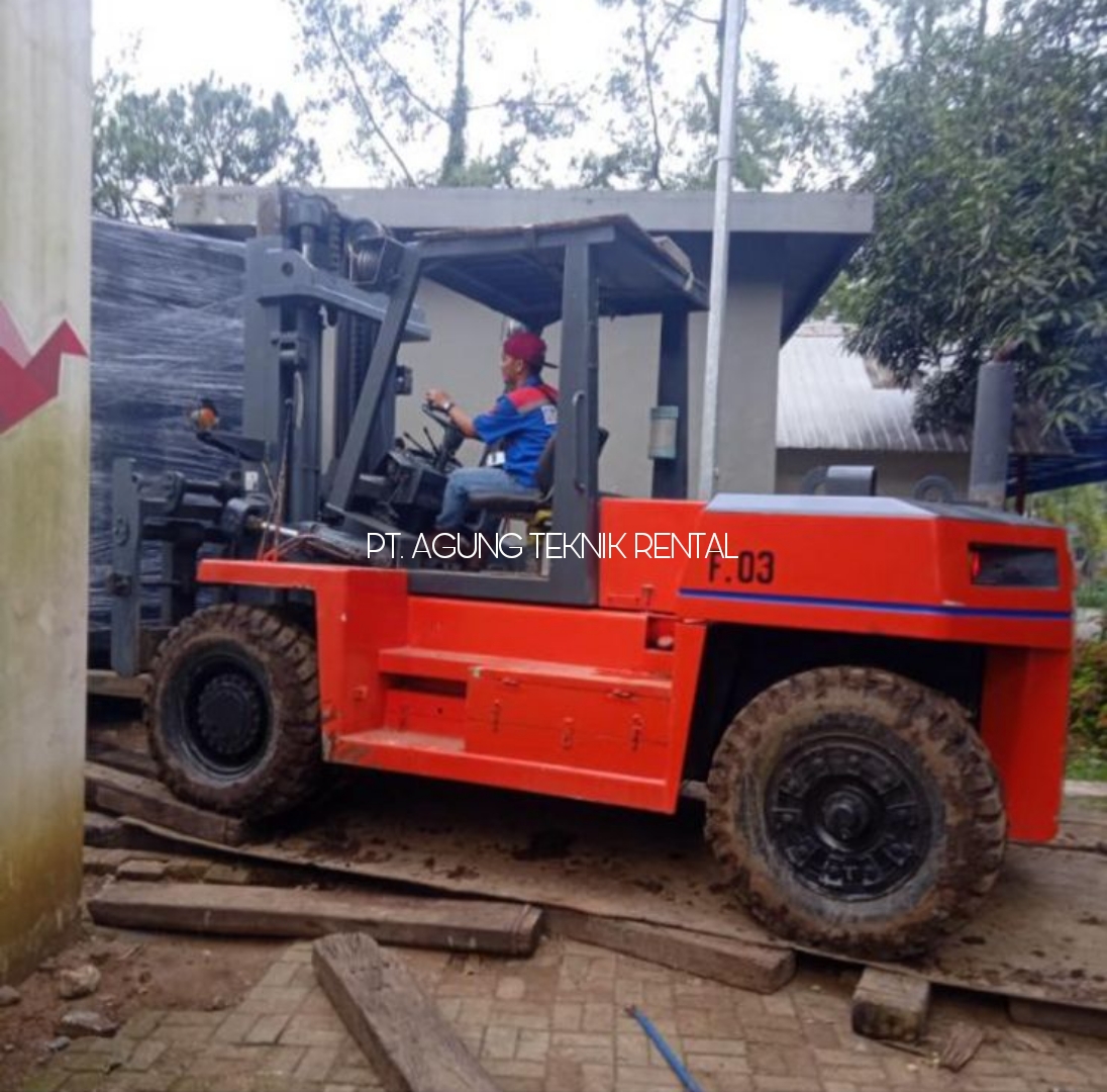 76_rentalforkliftsemarang