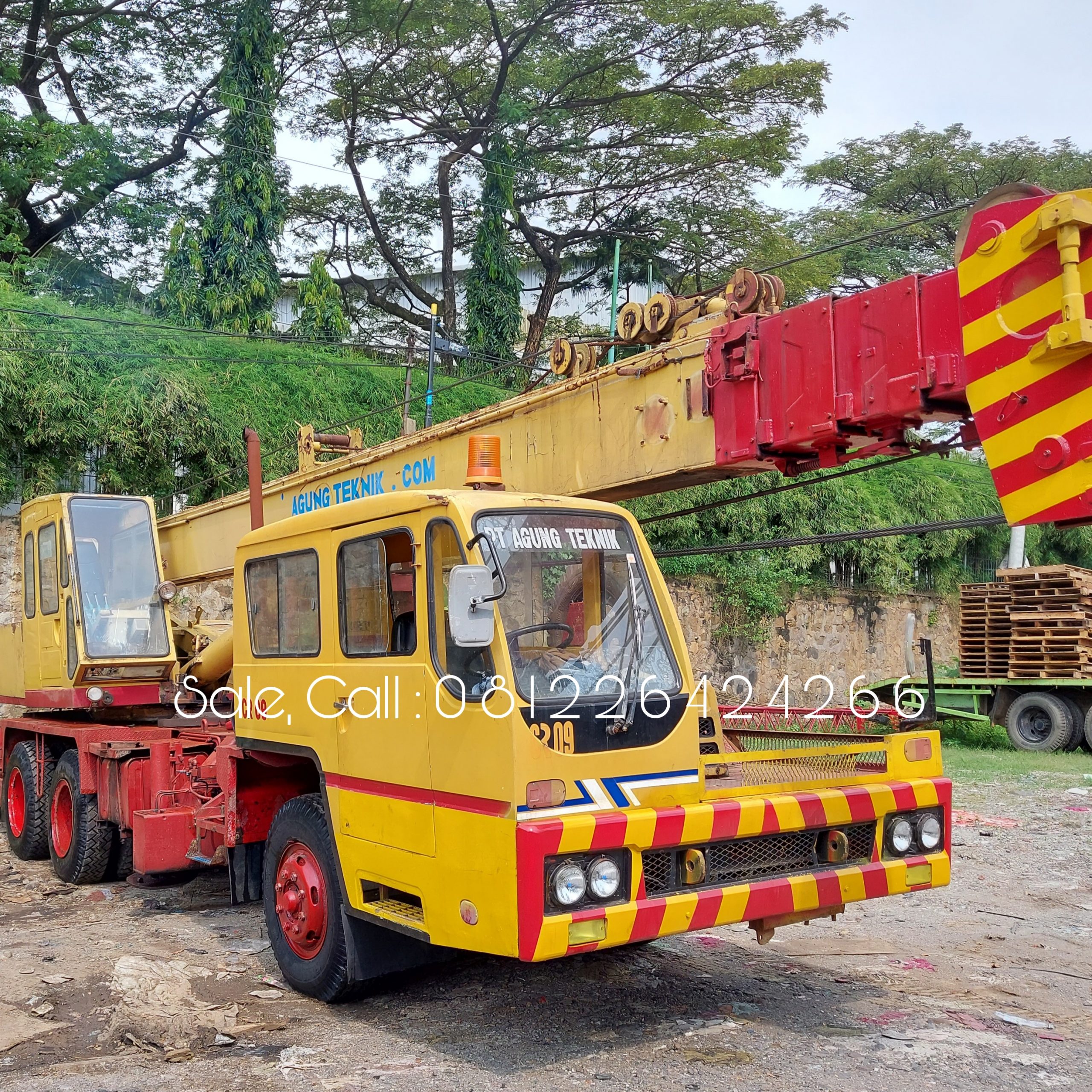 JUAL TADANO MOBIL CRANE 20 TON 1 JUAL TADANO MOBIL CRANE 20 TON 1